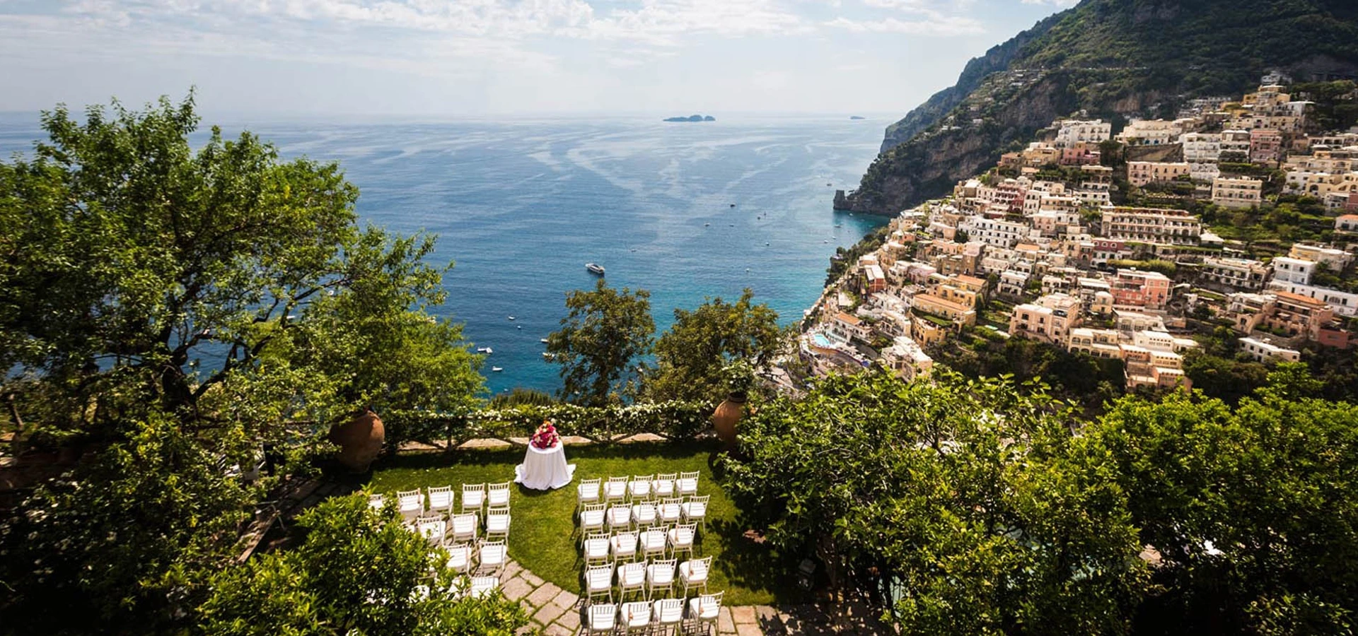 Hochzeitstraum in Ravello mit panoramischer Amalfiküste und Mittelmeerblick